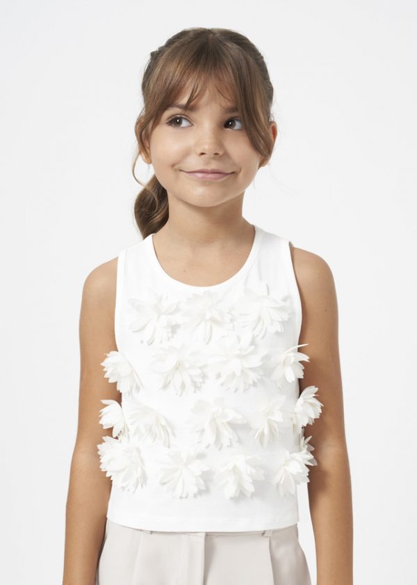 Παιδική μπλούζα Mayoral με απλικέ λουλούδια 6021 εκρού για κορίτσια