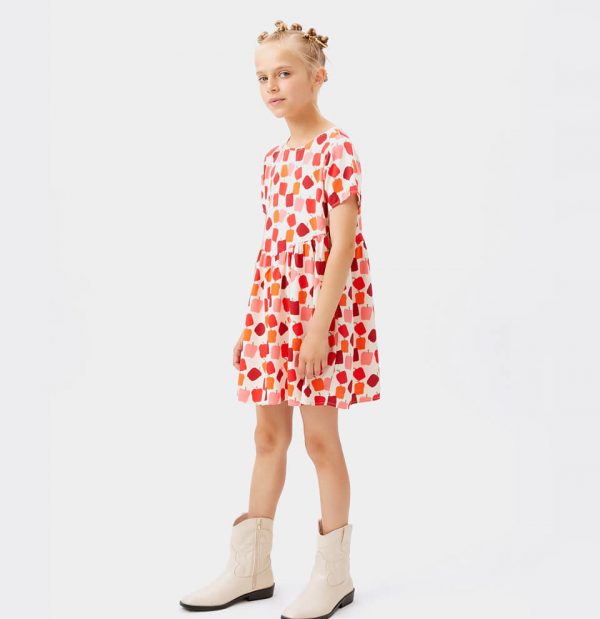 Παιδικό φόρεμα Compania Fantastica heart print 11419 εκρού για κορίτσια έως 14 ετών που τους αρέσει το ωραίο και άνετο ντύσιμο